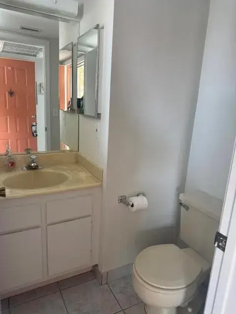 3031 Holiday Springs Boulevard # 7, Margate FL 33063