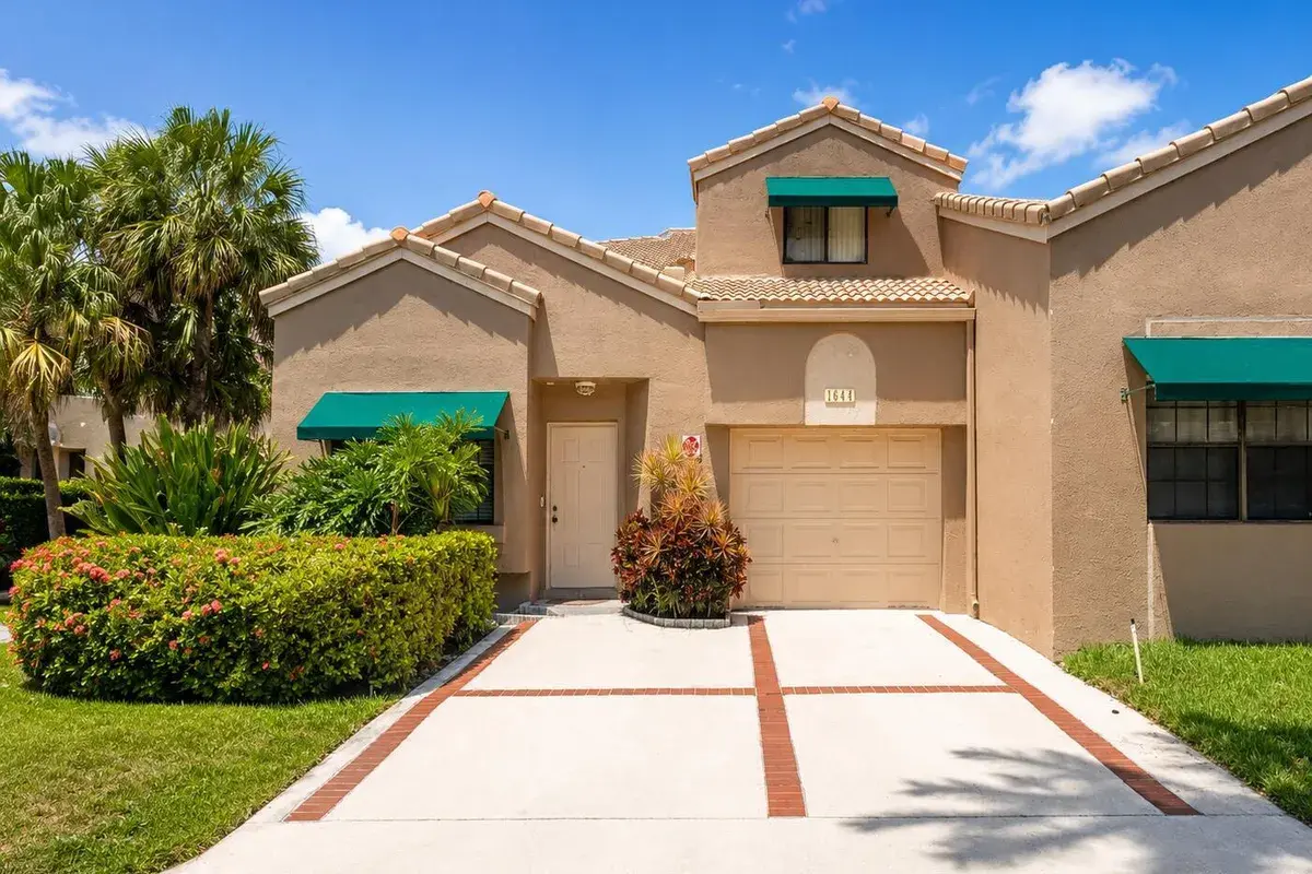 1644 Cypress Pointe Drive # 9, Coral Springs FL 33071