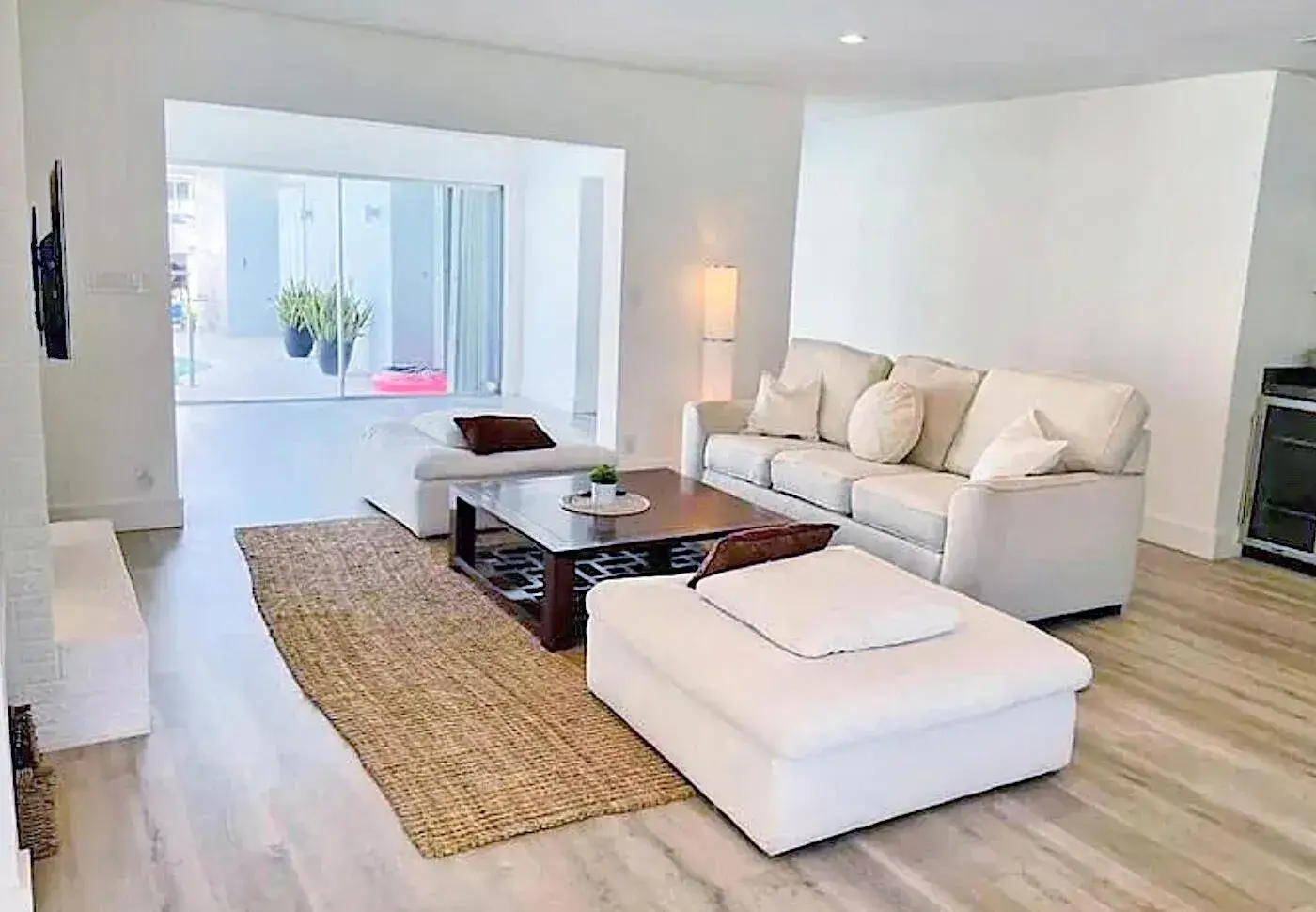 1919 Sunrise Key Boulevard, Fort Lauderdale FL 33304