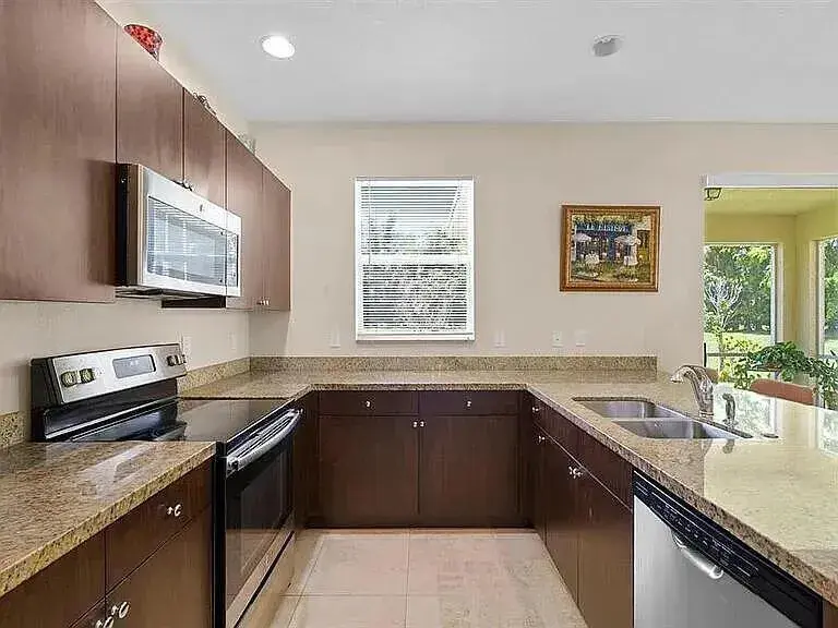 1513 NW Cataluna Circle, Port St. Lucie FL 34986