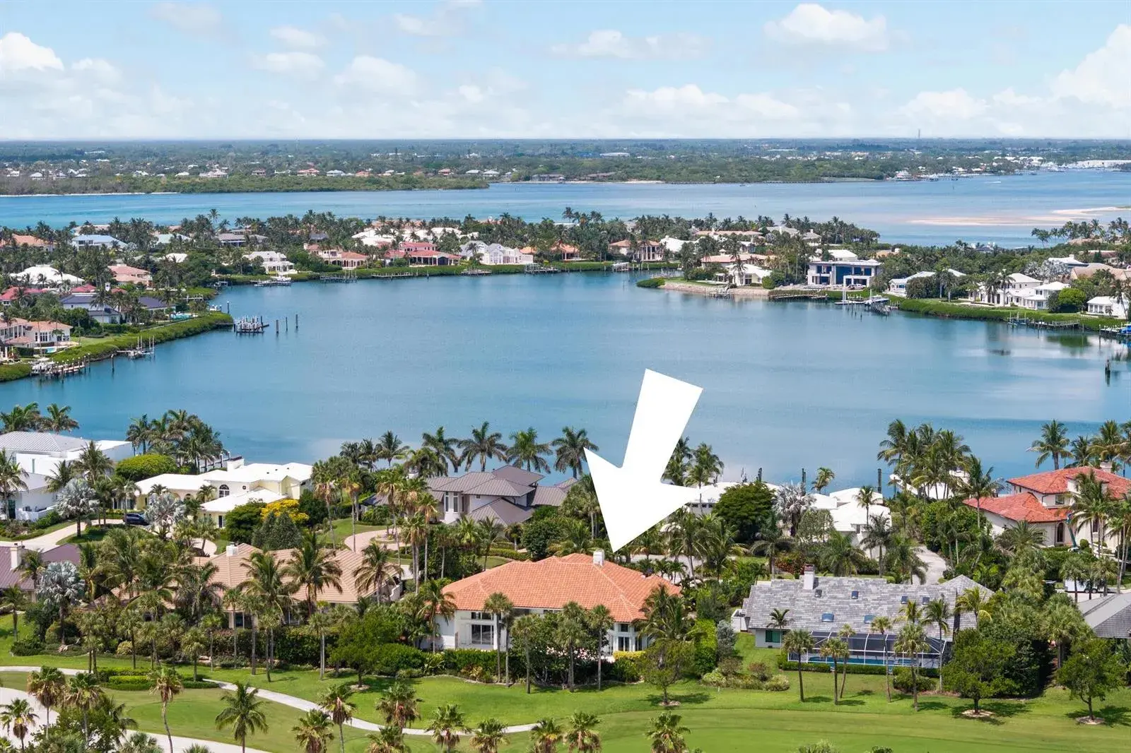 6841 SE Harbor Circle, Hutchinson Island FL 34996
