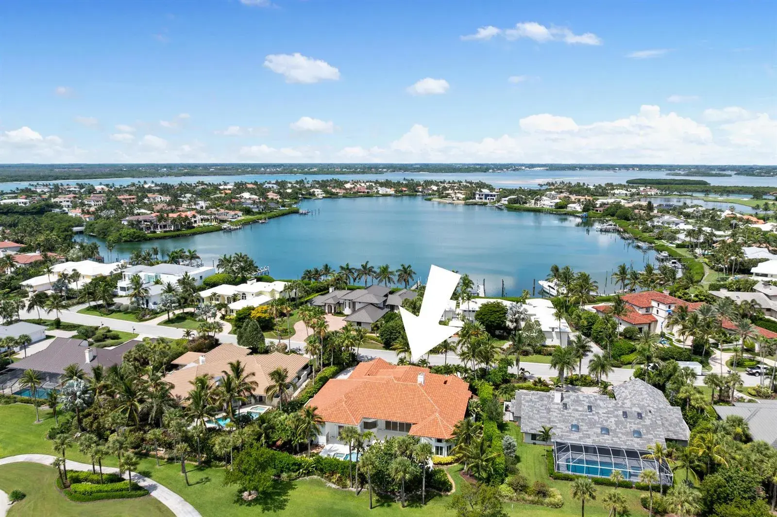 6841 SE Harbor Circle, Hutchinson Island FL 34996