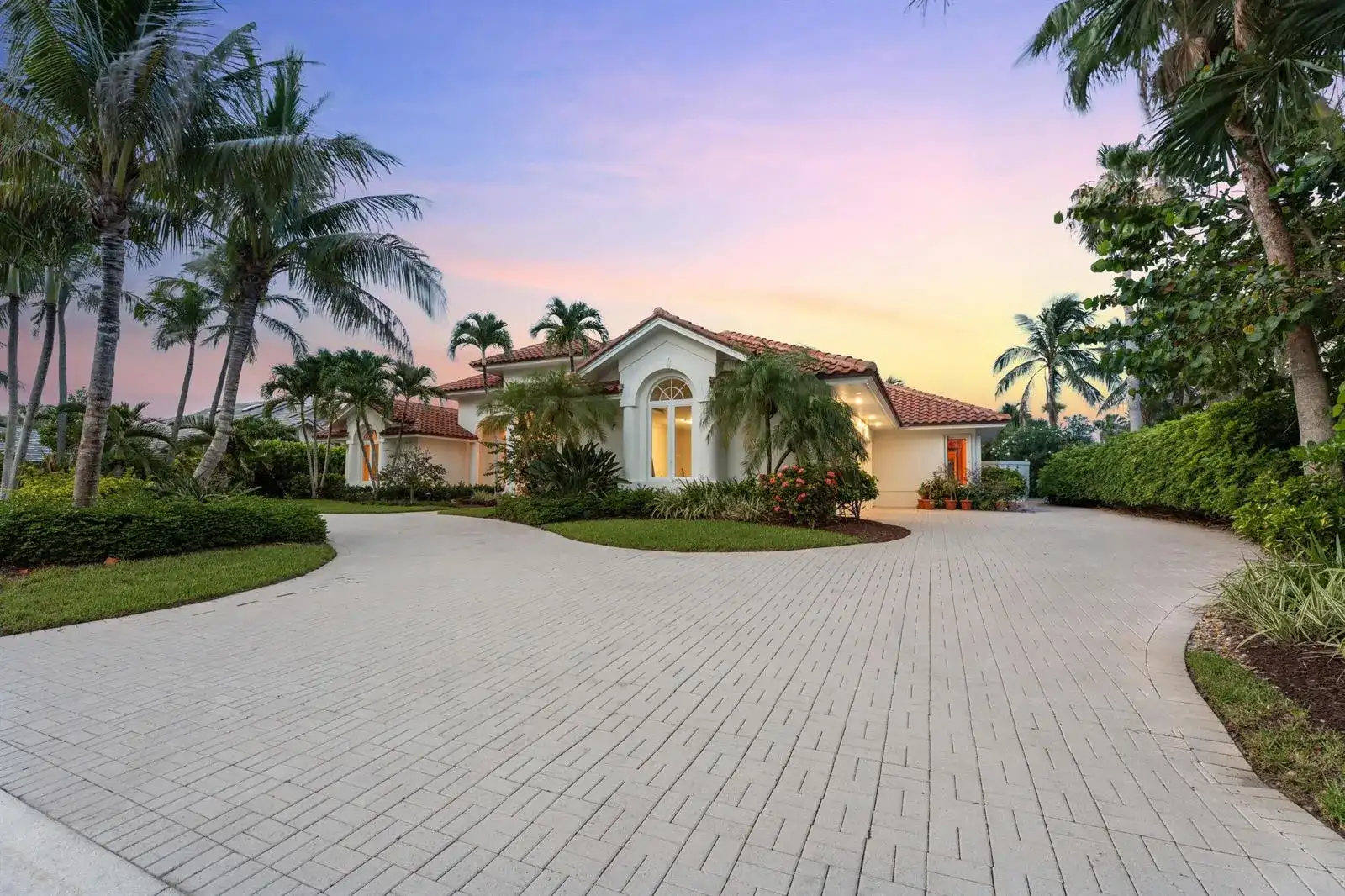 6841 SE Harbor Circle, Stuart FL 34996 photo 5