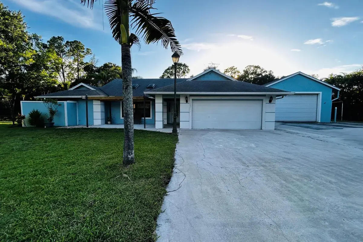 17971 Mellen Lane, Jupiter FL 33478