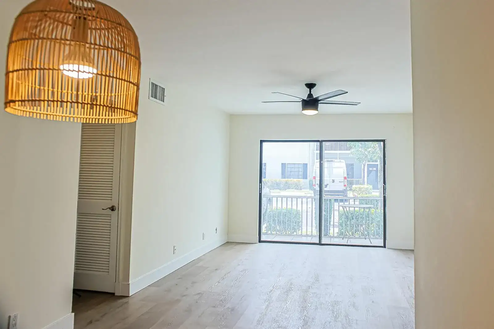 130 Cypress Club Drive # 309, Pompano Beach FL 33060 photo 5
