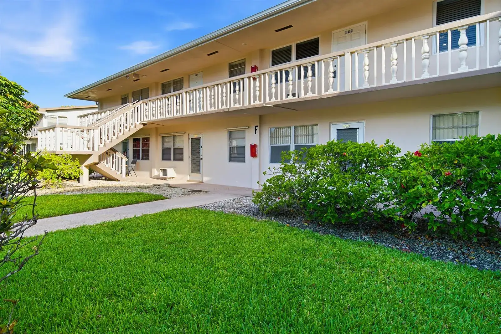 142 Norwich F, West Palm Beach FL 33417