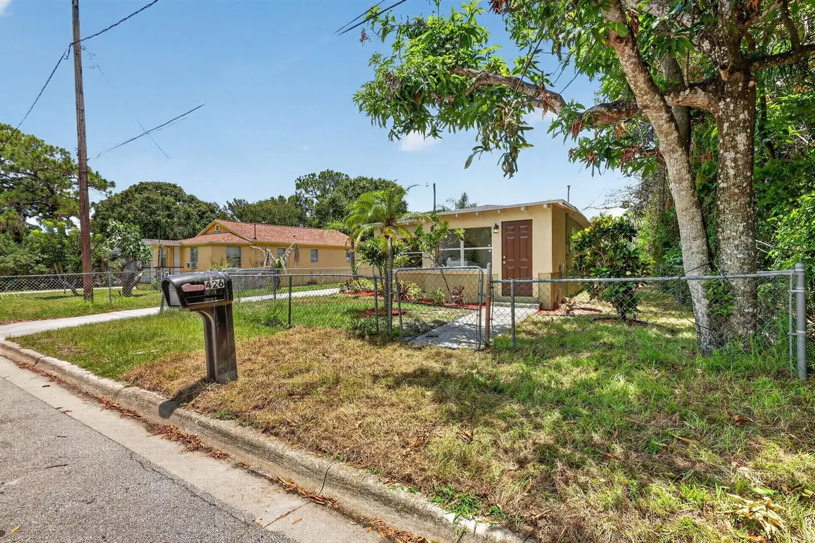 426 N 19th Street, Fort Pierce FL 34950 photo 3