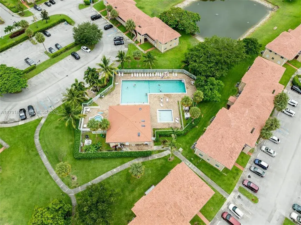 10106 Twin Lakes Drive Unit 4, Coral Springs FL 33071