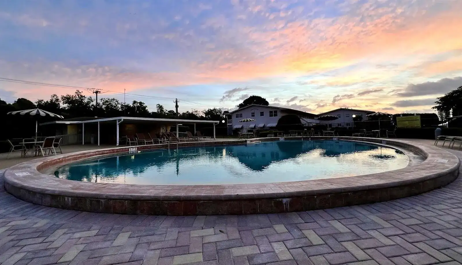 229 Dorchester J, West Palm Beach FL 33417 photo 2