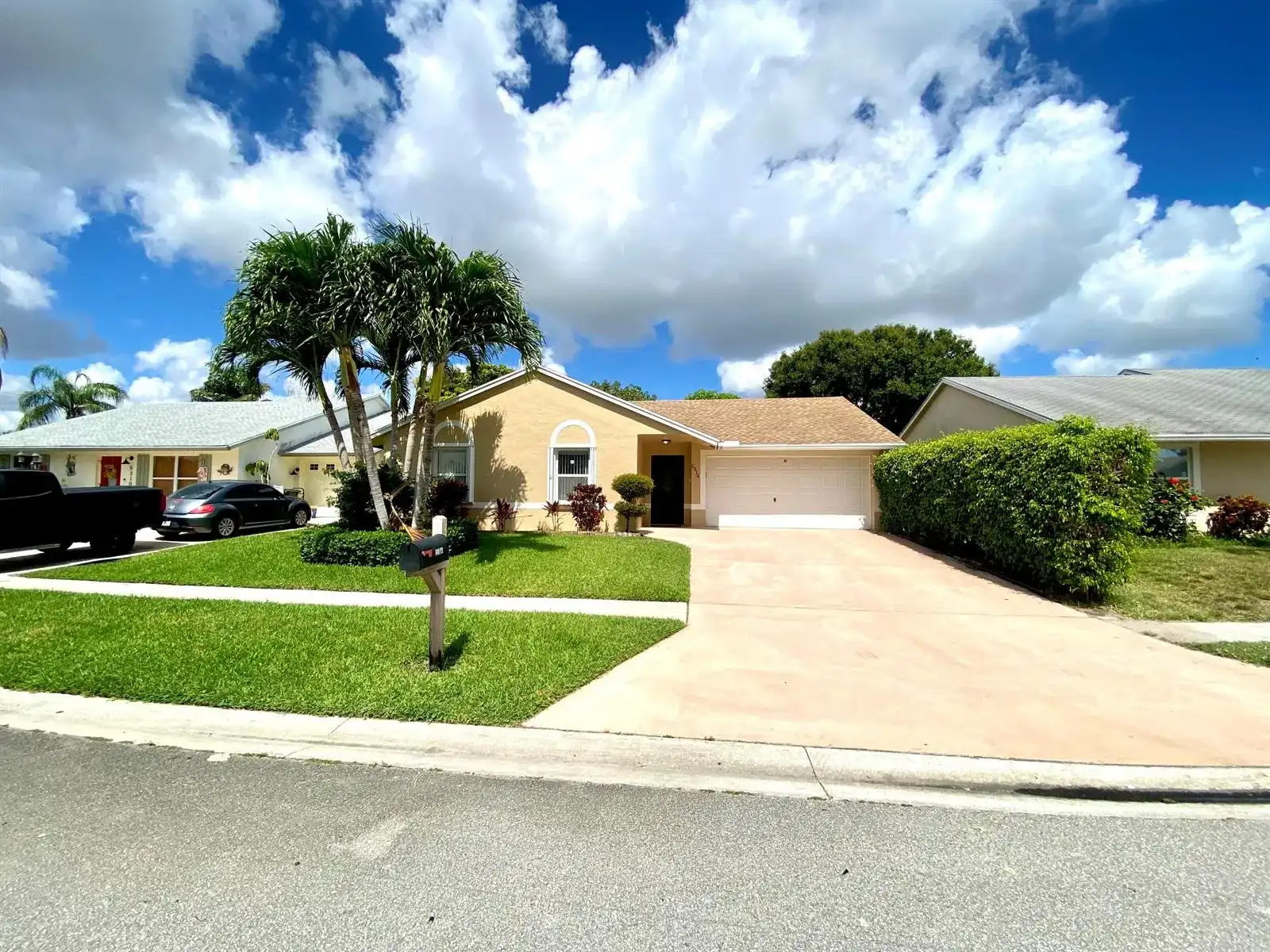 5314 Blueberry Hill Avenue, Lake Worth FL 33463