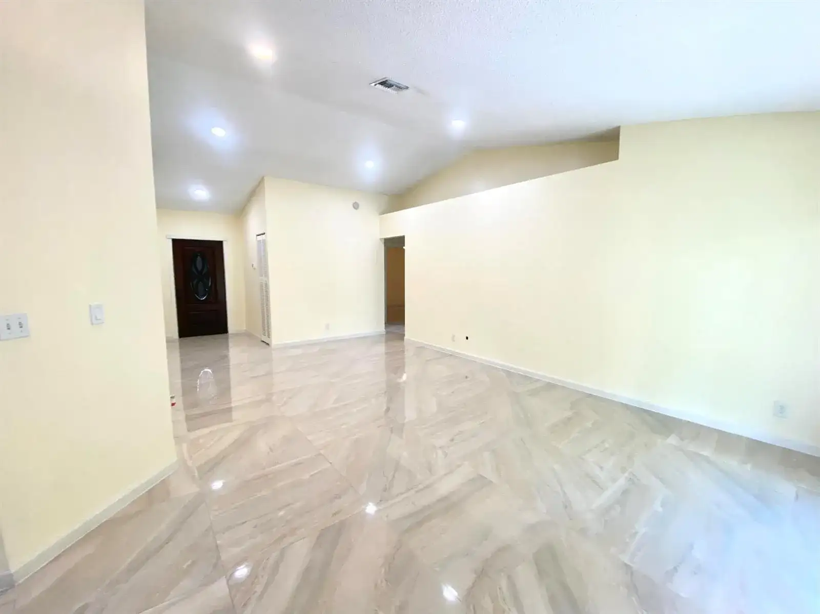 5314 Blueberry Hill Avenue, Lake Worth FL 33463 photo 2