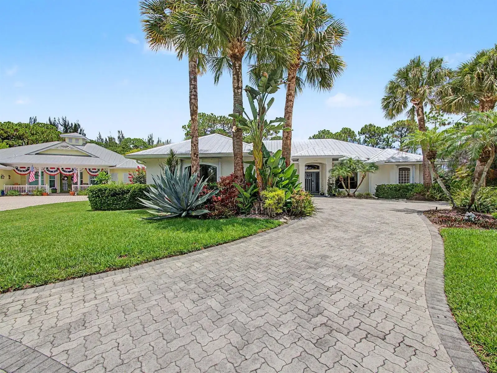 8780 SW Fishermans Wharf Drive, Stuart FL 34997 photo 2