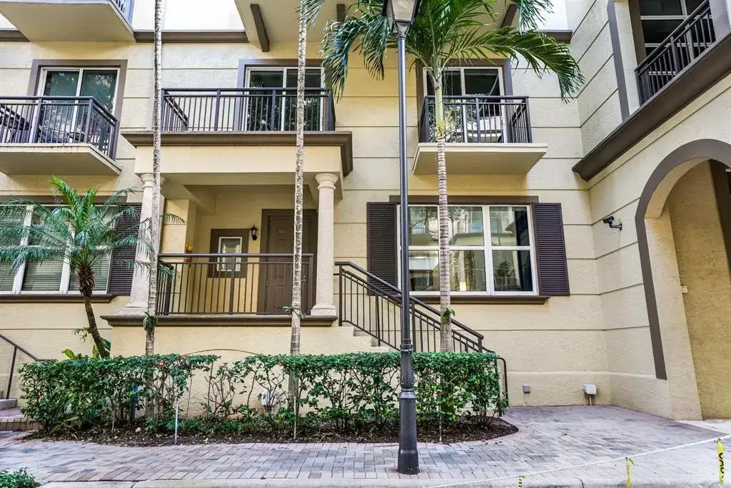 2609 NE 14th Avenue # 114, Wilton Manors FL 33334