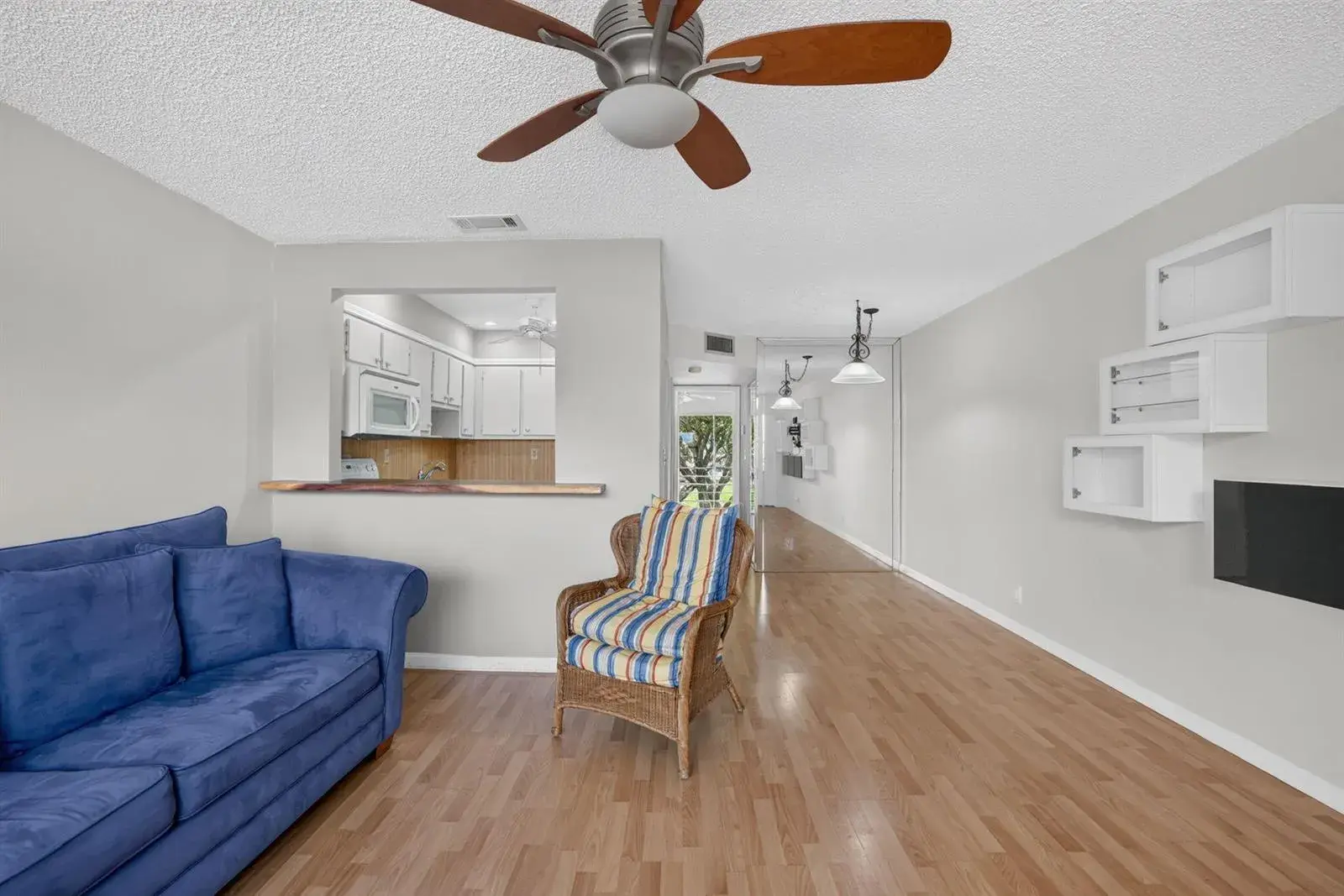 9141 Sunrise Lakes Boulevard # 210, Sunrise FL 33322