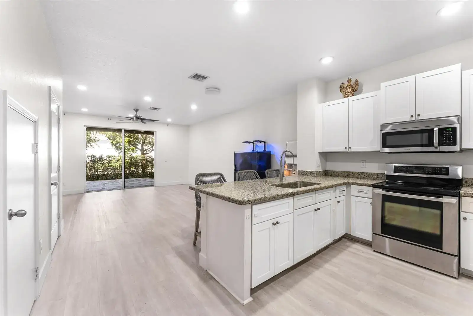354 SE 1st Way # 354, Deerfield Beach FL 33441 photo 5