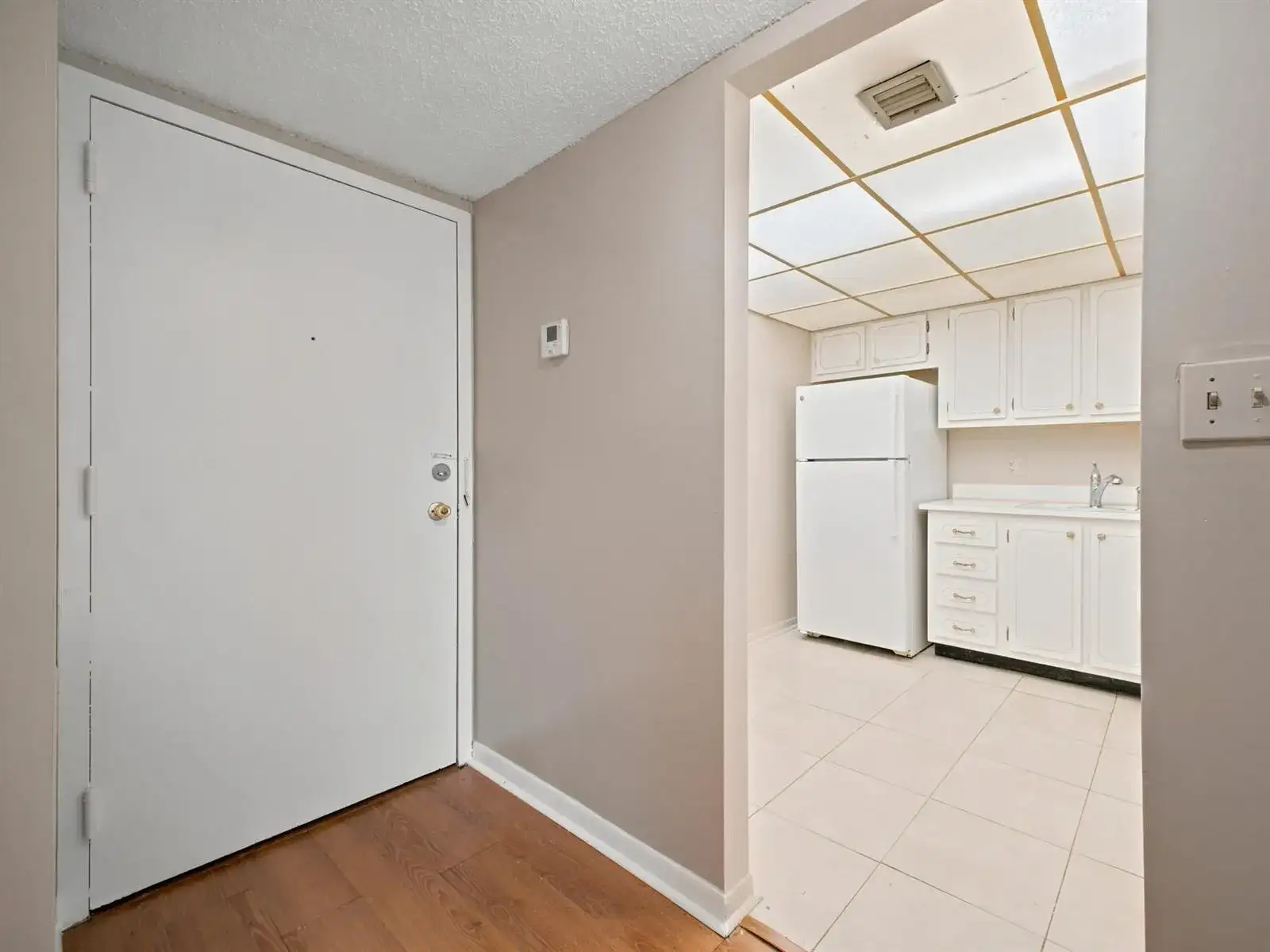 500 Executive Center Drive # 2m, West Palm Beach FL 33401 photo 2