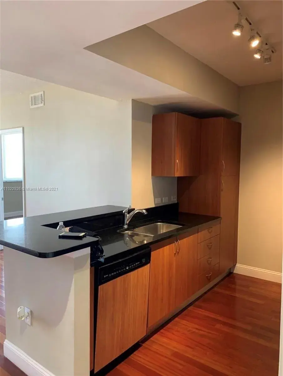 18800 NE 29th Avenue # 815, Aventura FL 33180