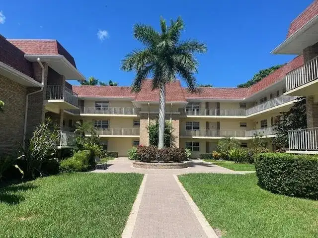 5580 Tamberlane Circle # 133, Palm Beach Gardens FL 33418 photo 2
