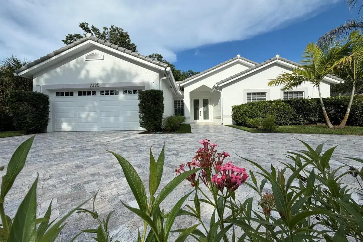 2325 NW 101st Way, Coral Springs FL 33065