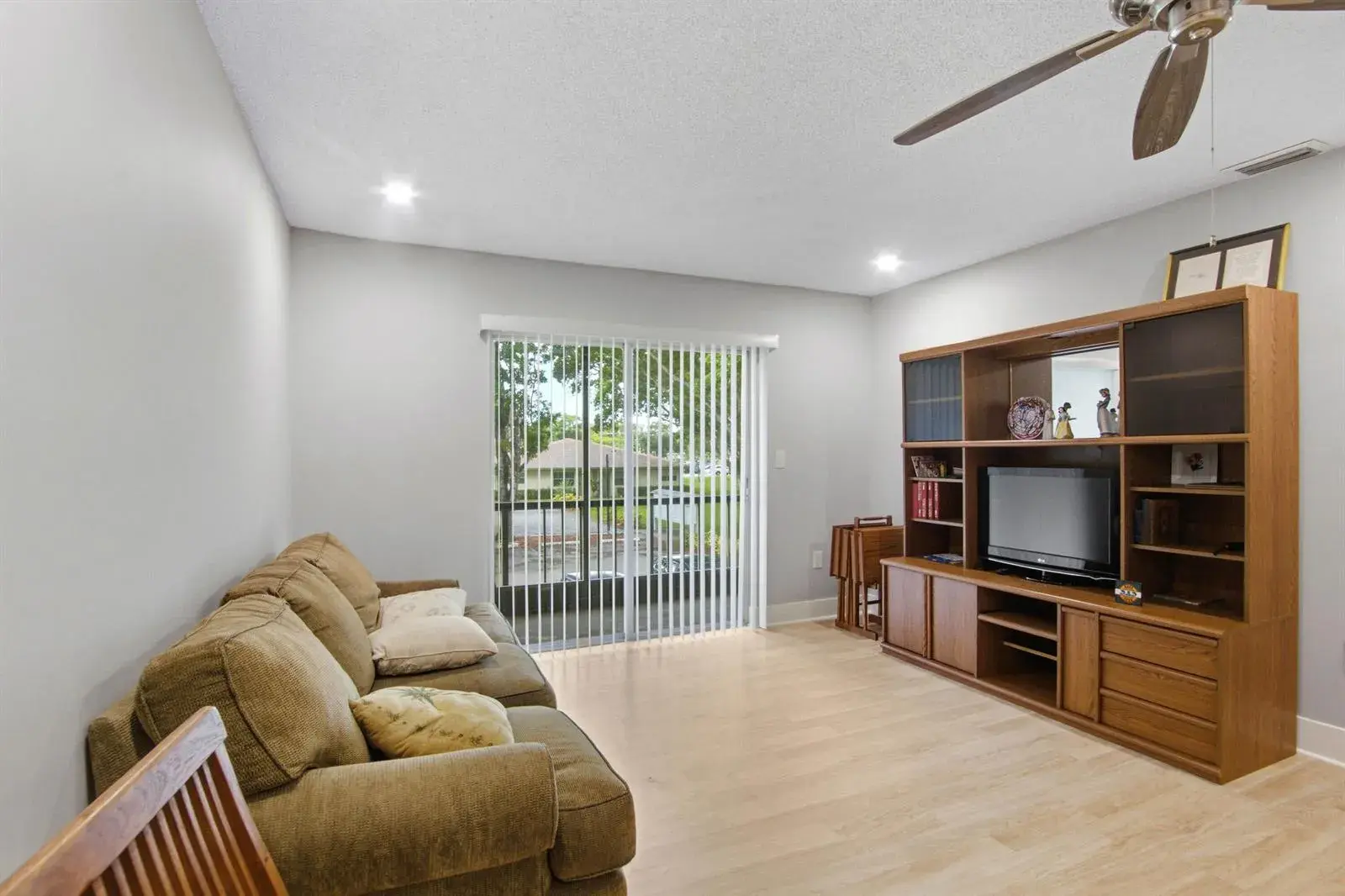 4110 NW 88th Avenue # 205, Coral Springs FL 33065