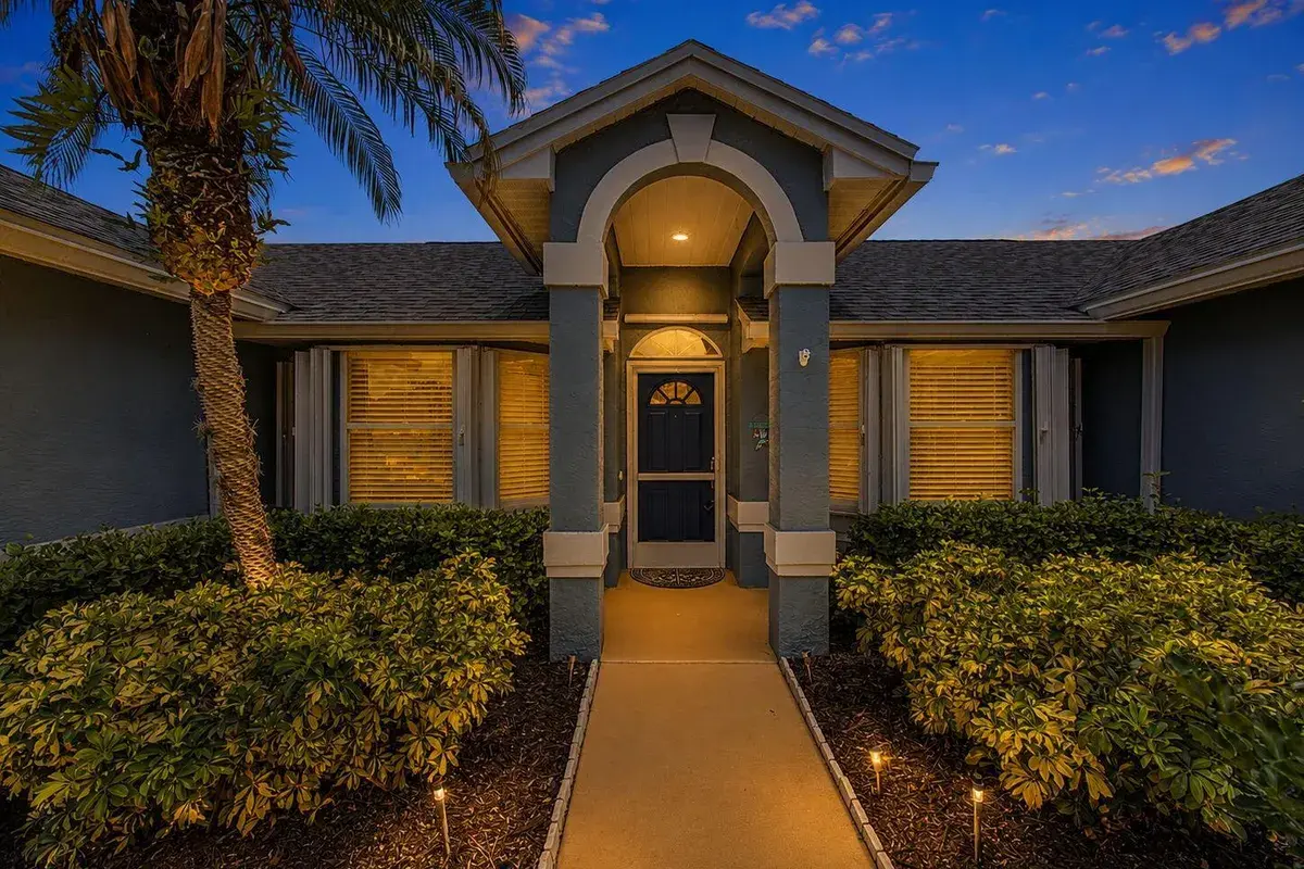 371 NW Sherry Lane, Port St. Lucie FL 34986