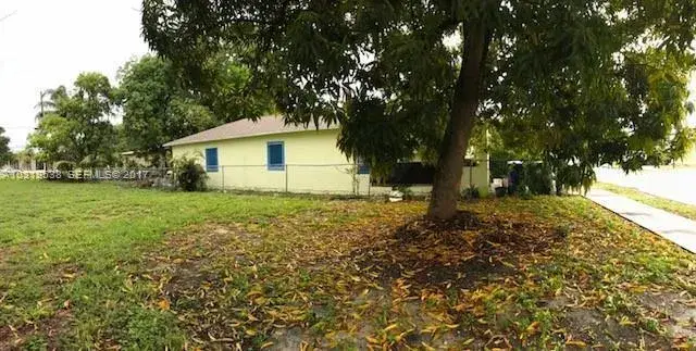 422 NW 7th Terrace, Fort Lauderdale FL 33311