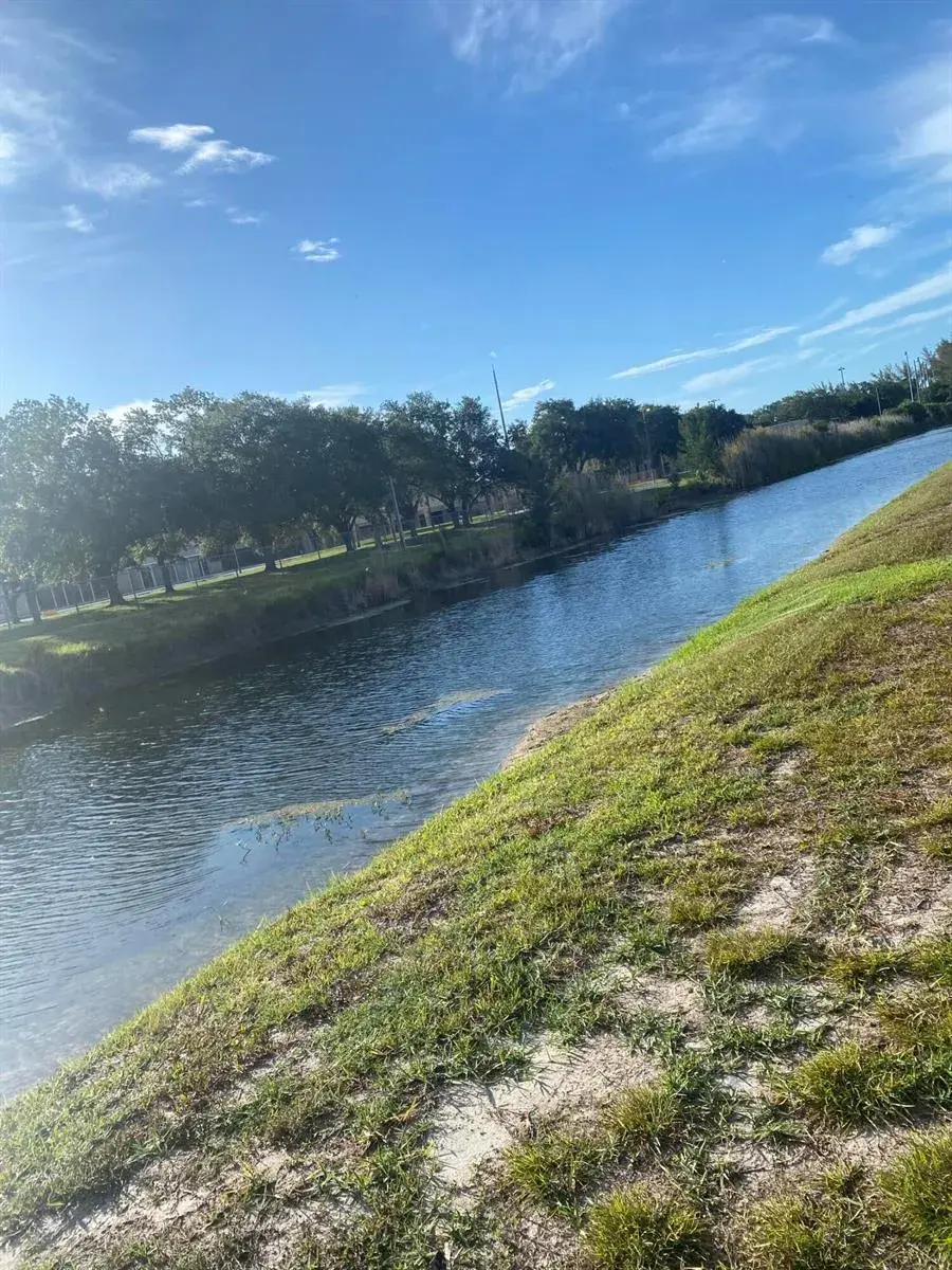 3418 34th Way, West Palm Beach FL 33407