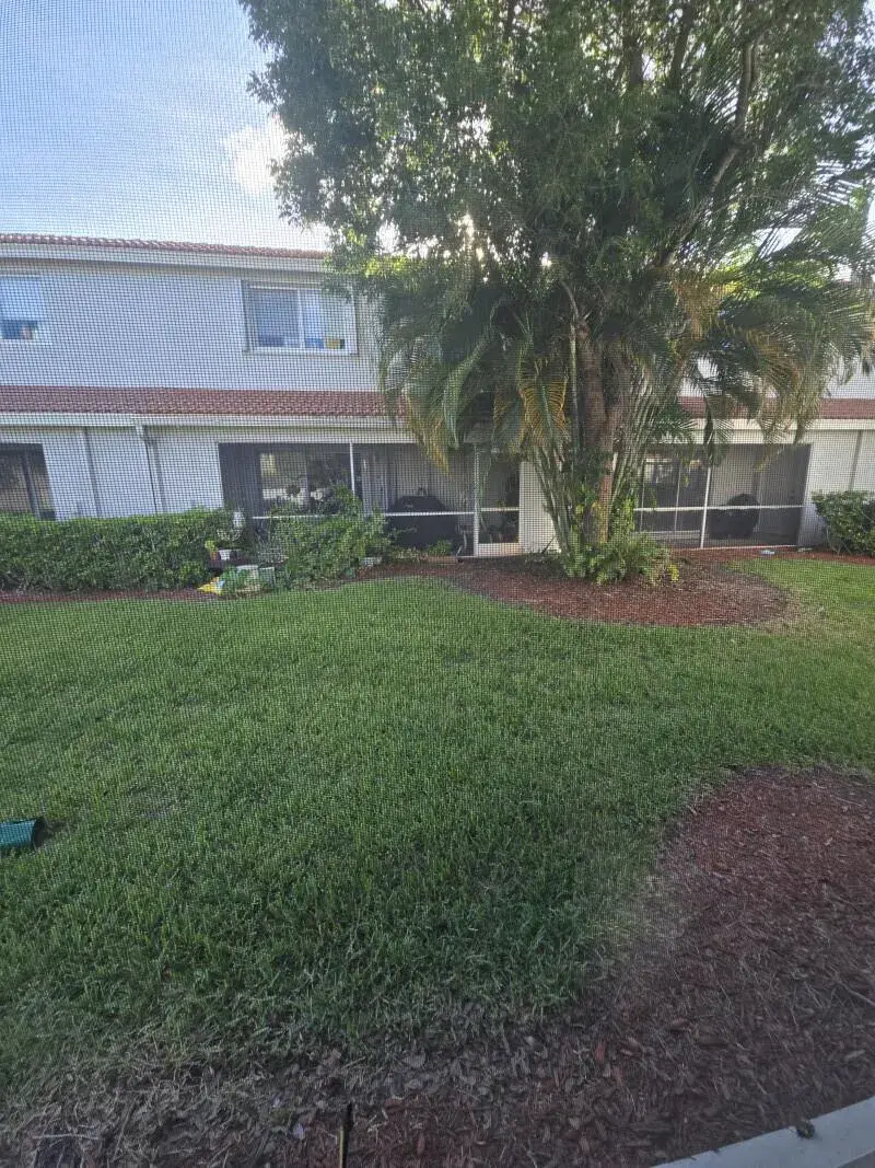 6511 Sandy Bank Terrace, Riviera Beach FL 33407