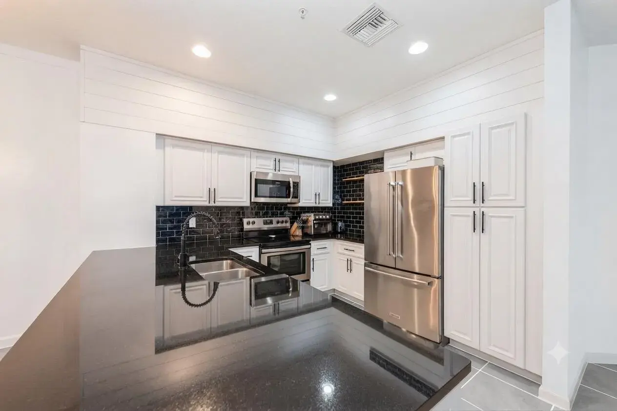 4466 Leo Lane, Riviera Beach FL 33410