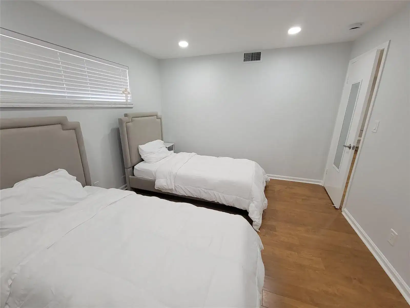 9411 N Hollybrook Lake Drive # 209, Pembroke Pines FL 33025 photo 5