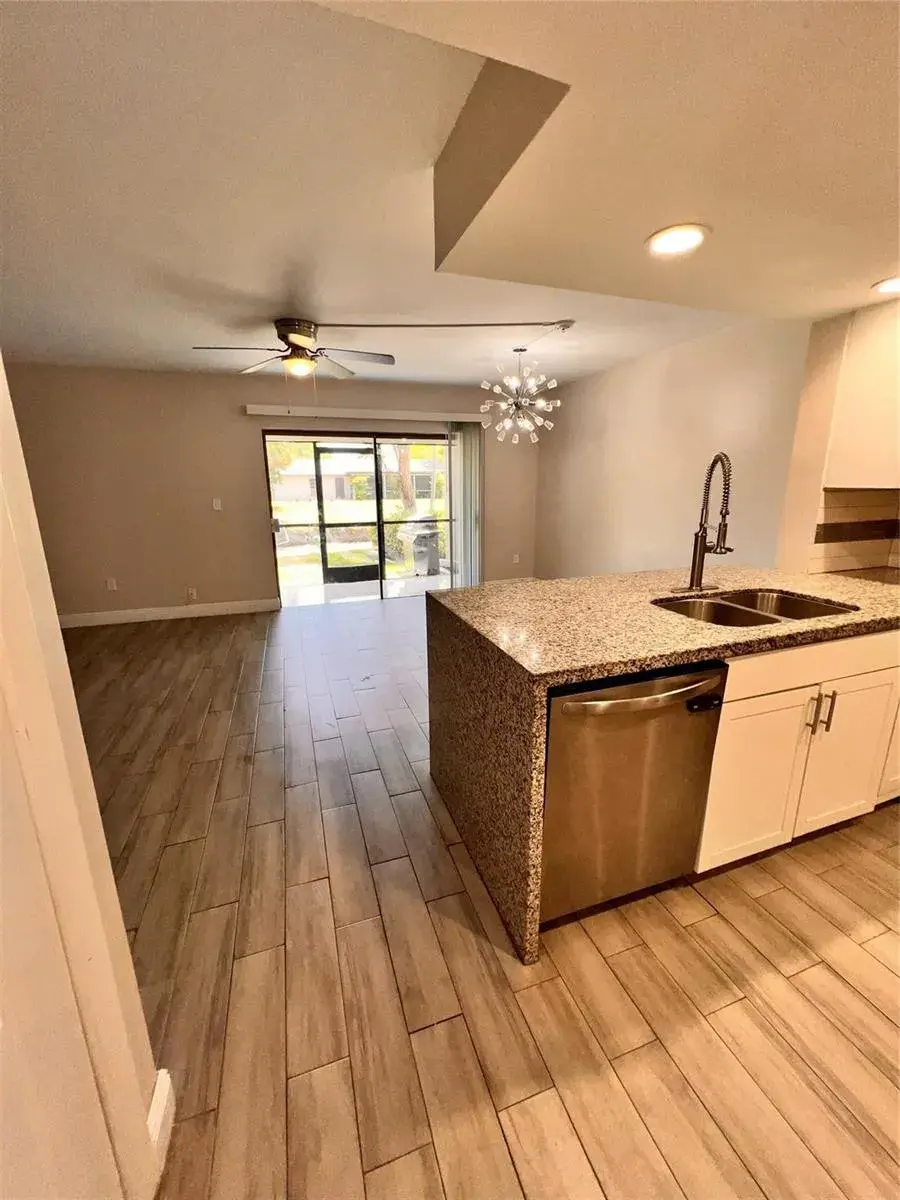 9050 NW 28th Street Unit 122, Coral Springs FL 33065