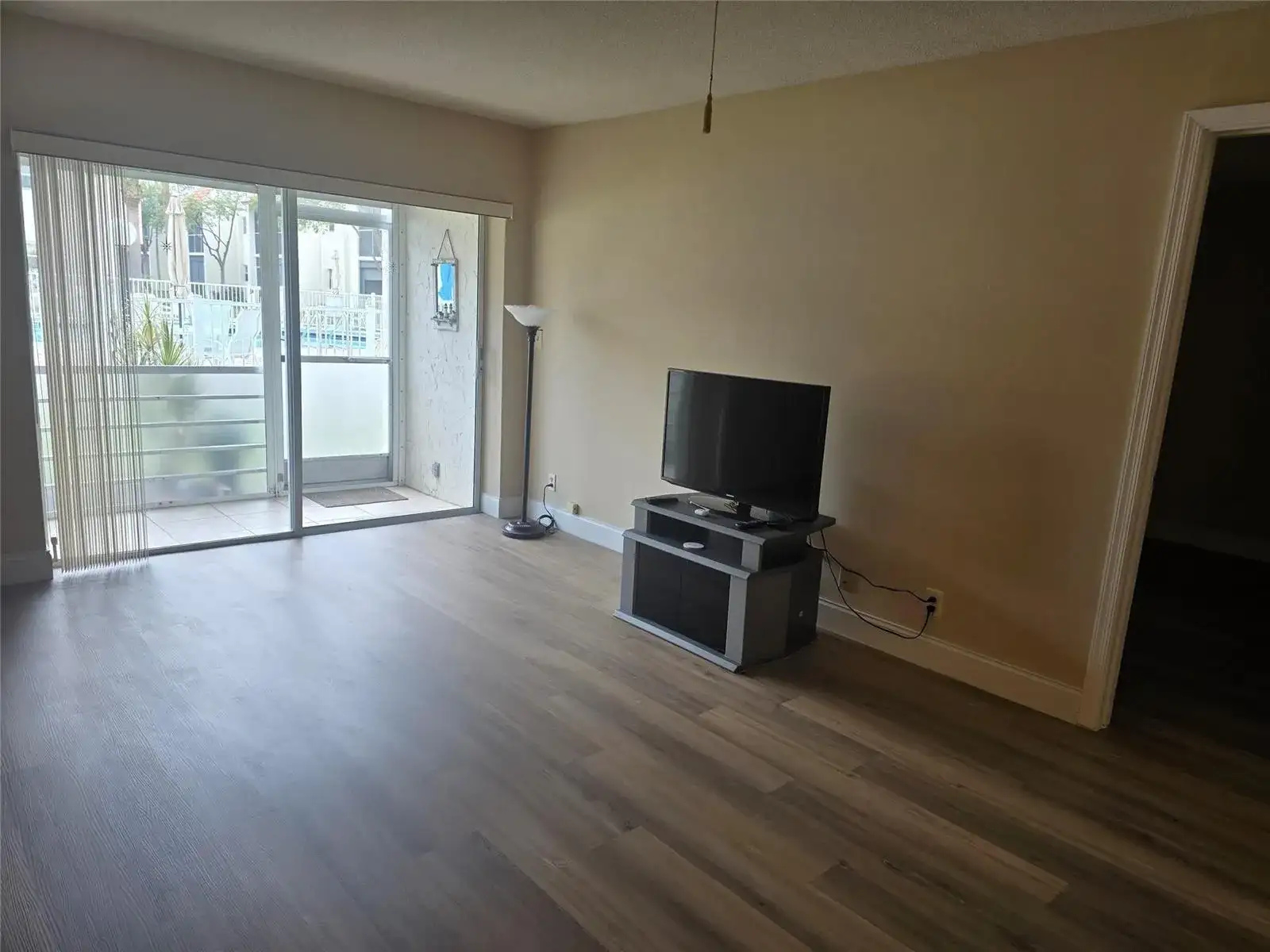 1428 SE 4th Avenue # 107, Deerfield Beach FL 33441 photo 2