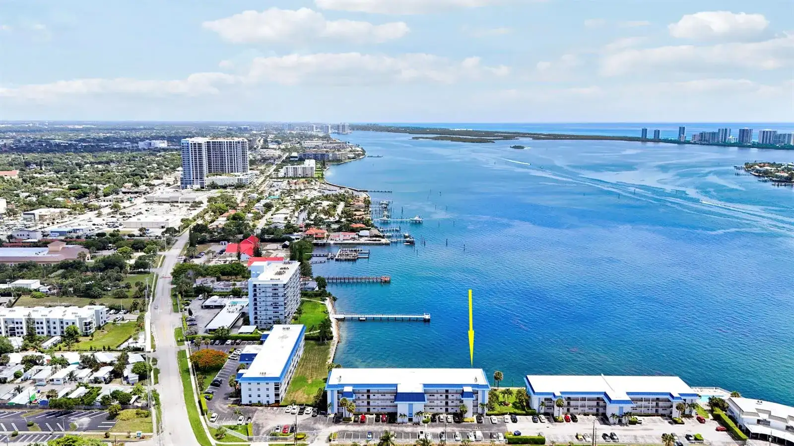 410 Wilma Circle # 308, Riviera Beach FL 33404 photo 2