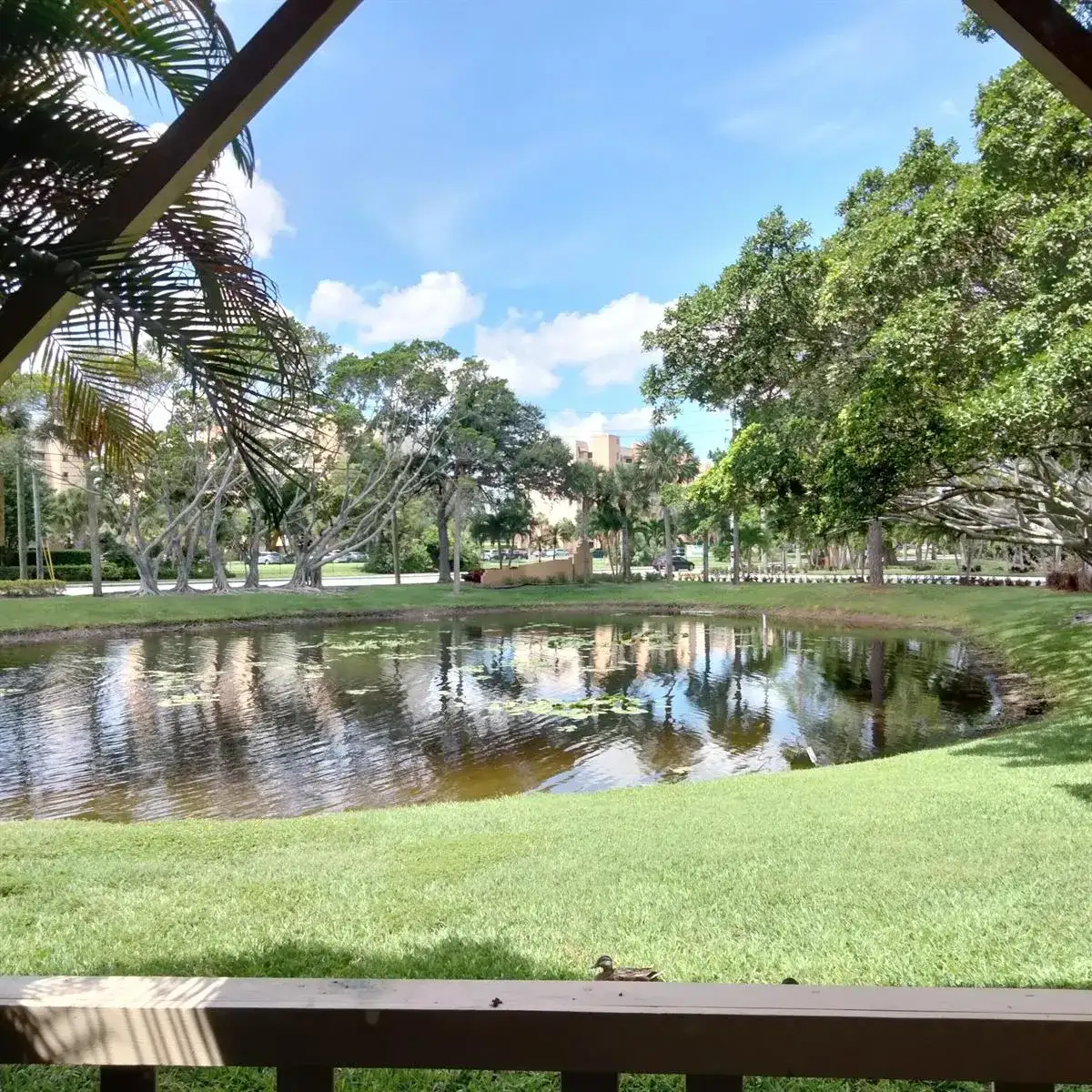 4759 Via Palm Lakes # 305, West Palm Beach FL 33417 photo 3