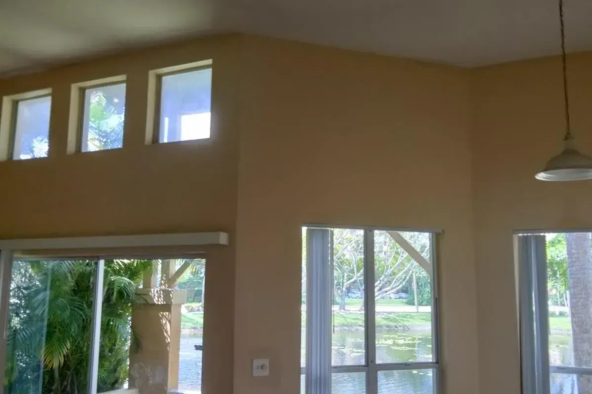 4759 Via Palm Lakes # 305, West Palm Beach FL 33417