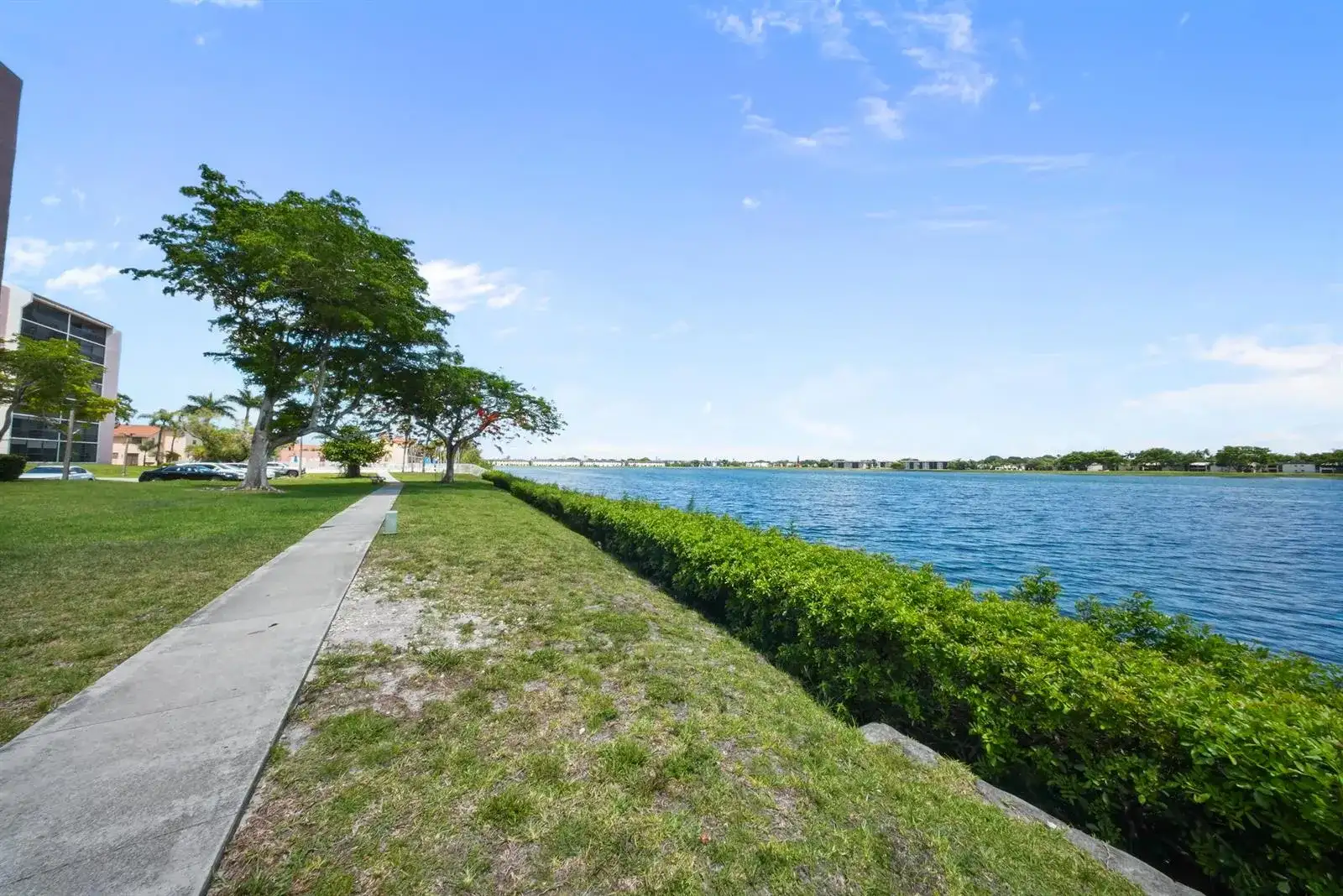 20860 San Simeon Way # 6, Miami FL 33179 photo 2