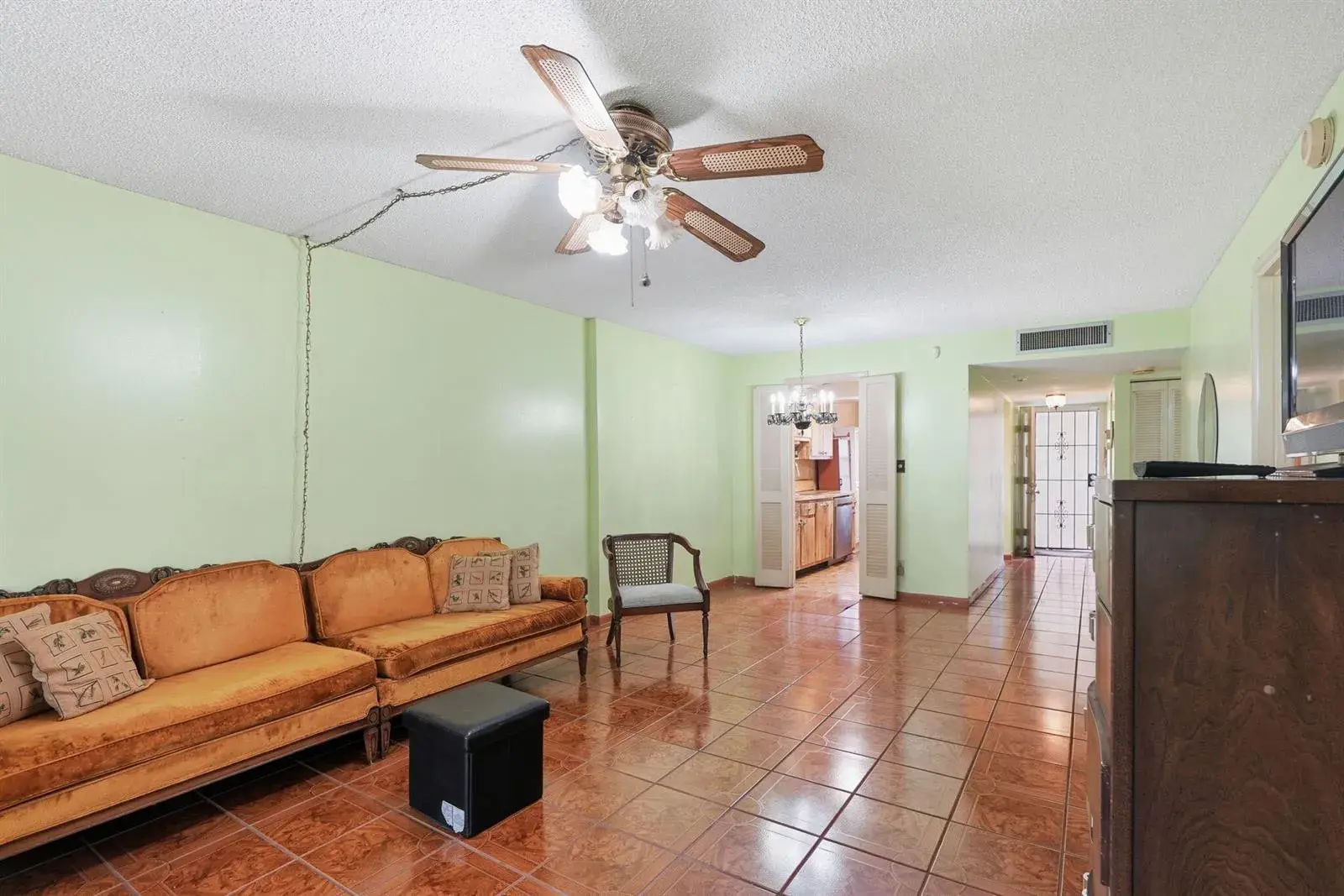 3000 NW 48th Terrace # 130, Lauderdale Lakes FL 33313