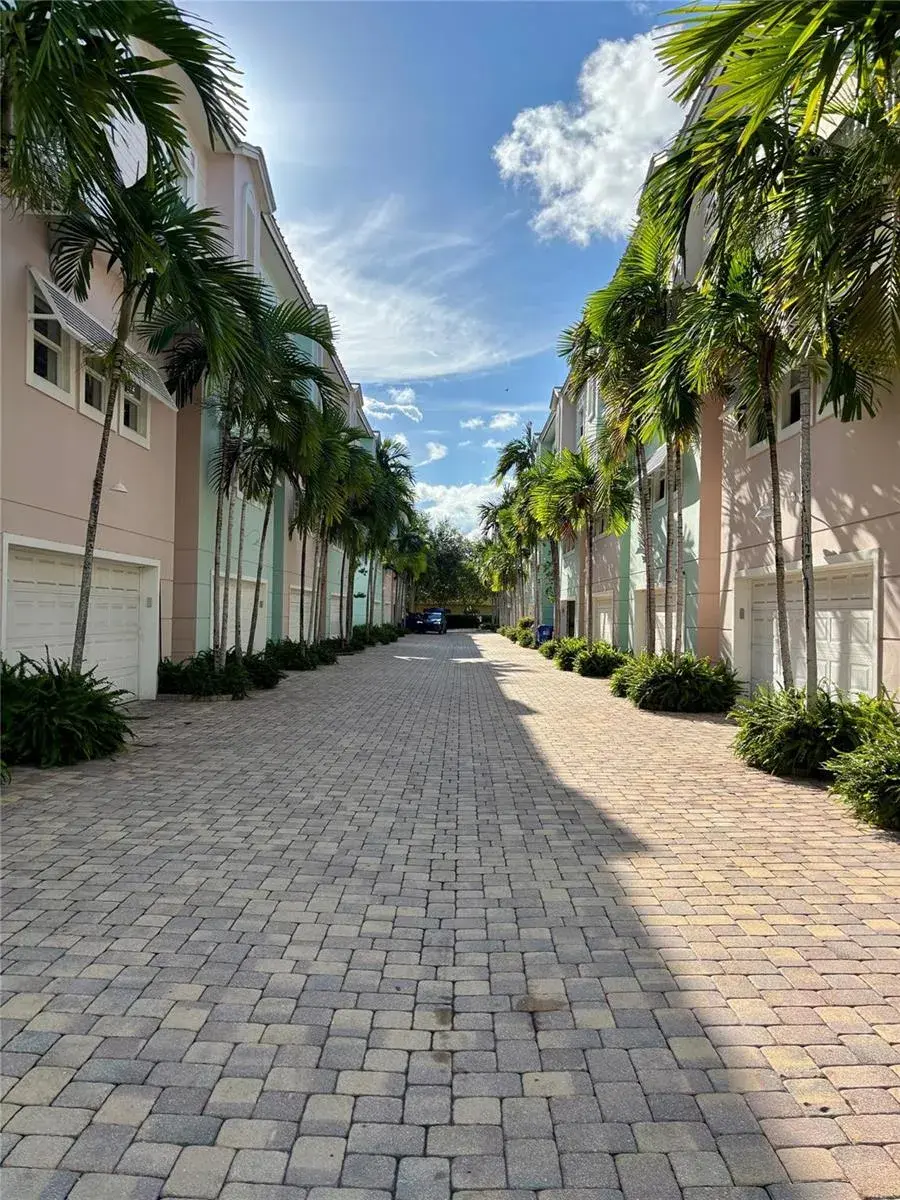 451 NE 1st Street # 451, Pompano Beach FL 33060 photo 3