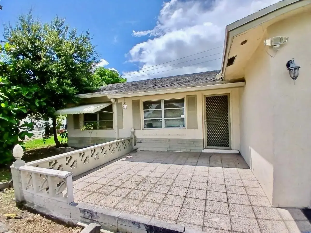 9500 NW 70th Street, Tamarac FL 33321
