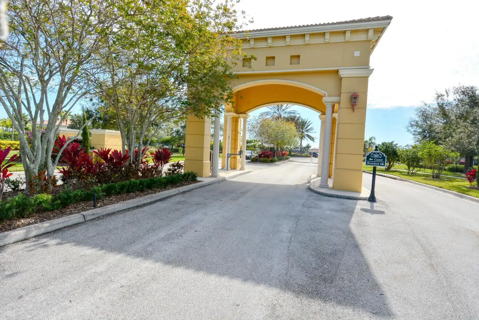 12377 SW Arabella Drive, Port St. Lucie FL 34987 photo 4