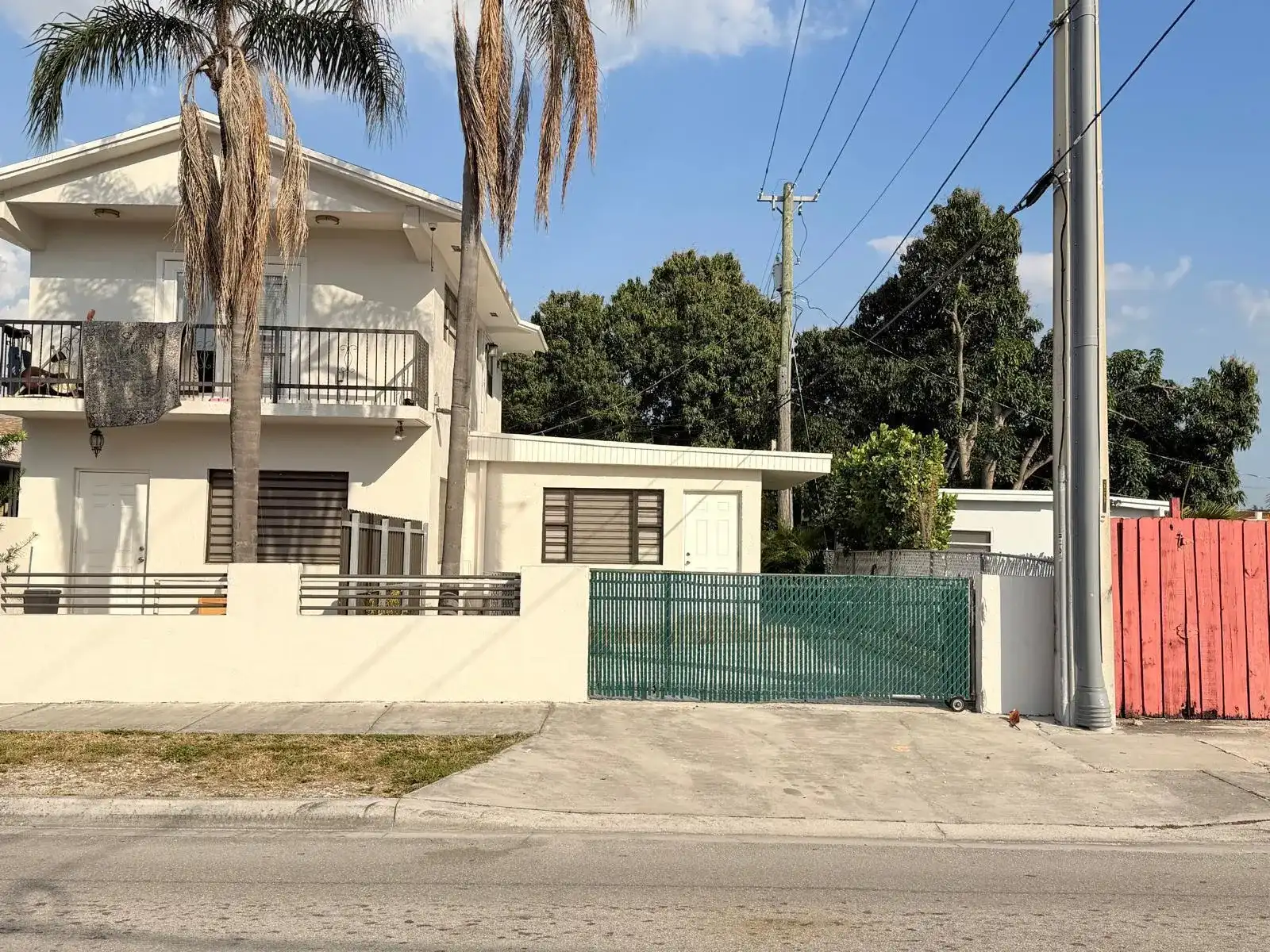1390 W 37th Street # 101, Hialeah FL 33012