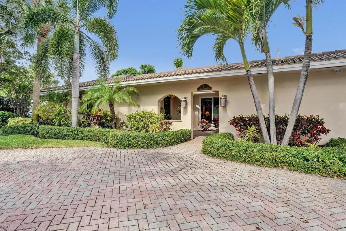 11 Tam O'shanter Lane, Fort Lauderdale FL 33308