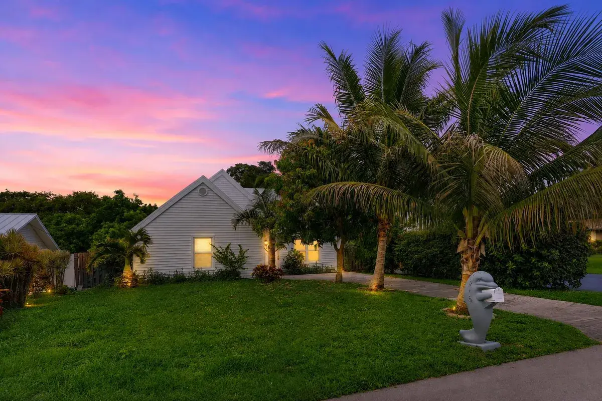 5119 Oak Hill Road, Delray Beach FL 33484