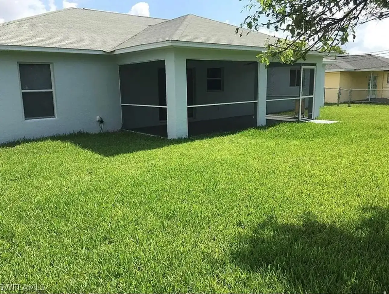 532 SE 27th Street, Cape Coral FL 33904 photo 2