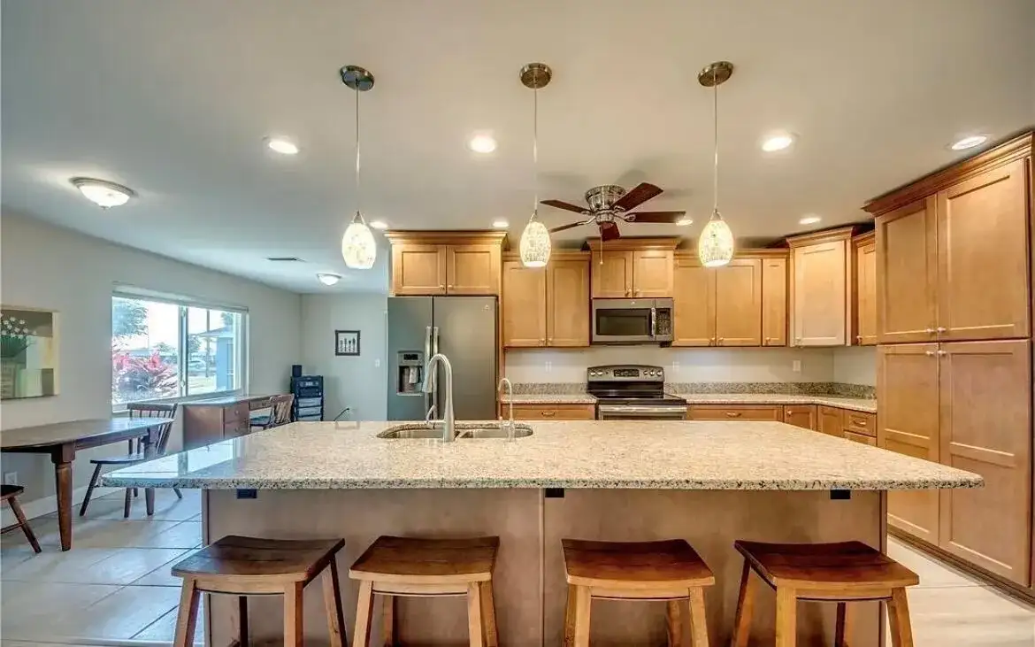 4425 SE 13th Avenue, Cape Coral FL 33904 photo 2