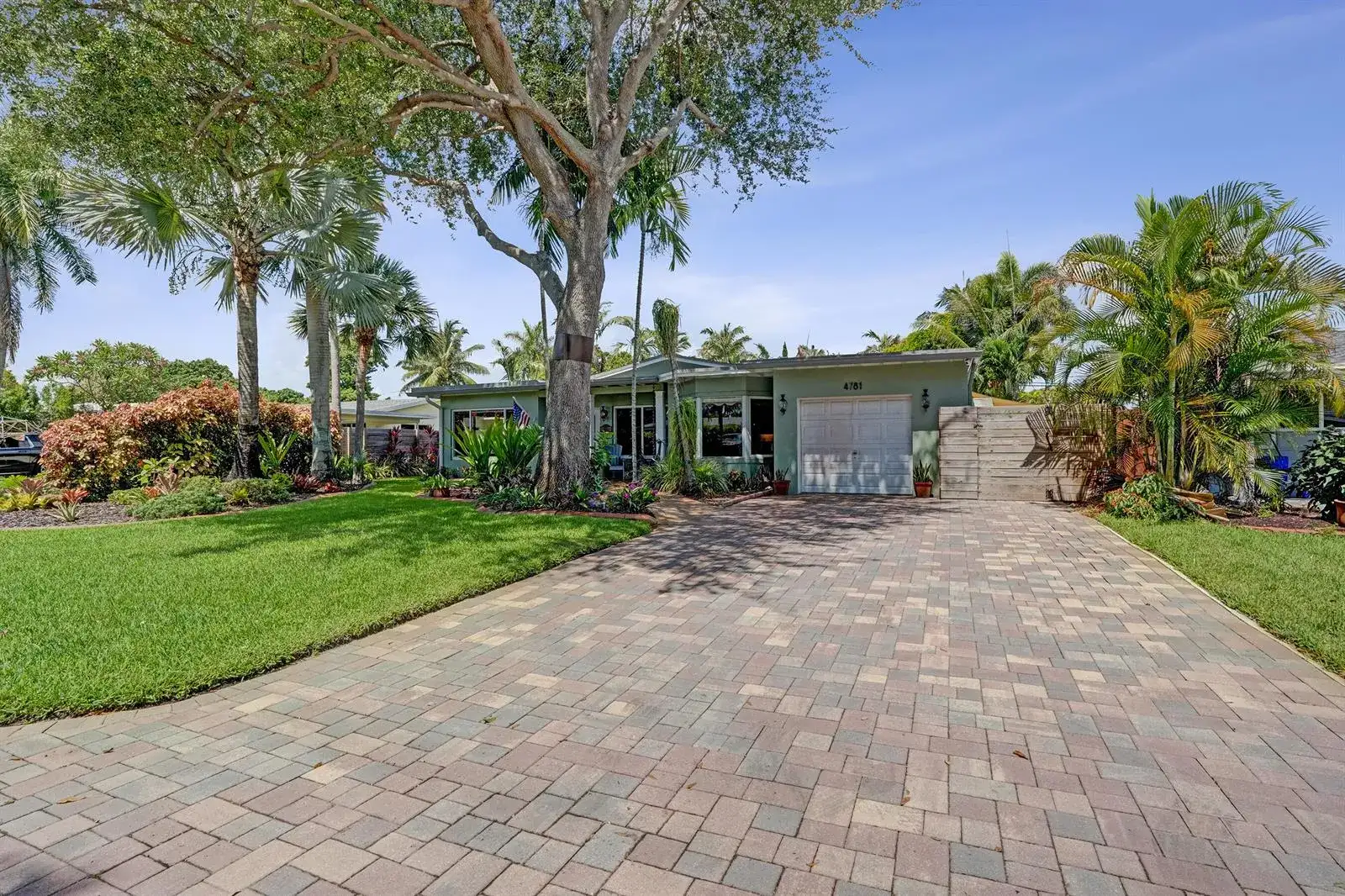 4781 NE 16th Avenue, Oakland Park FL 33334 photo 3