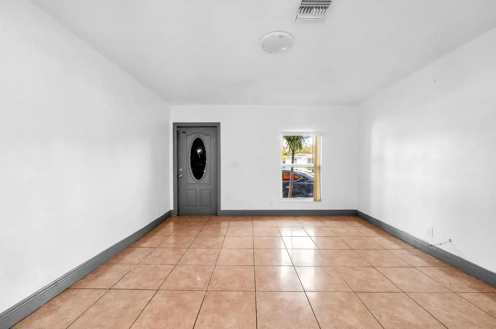 124 SW 10th Avenue, Boynton Beach FL 33435 photo 4