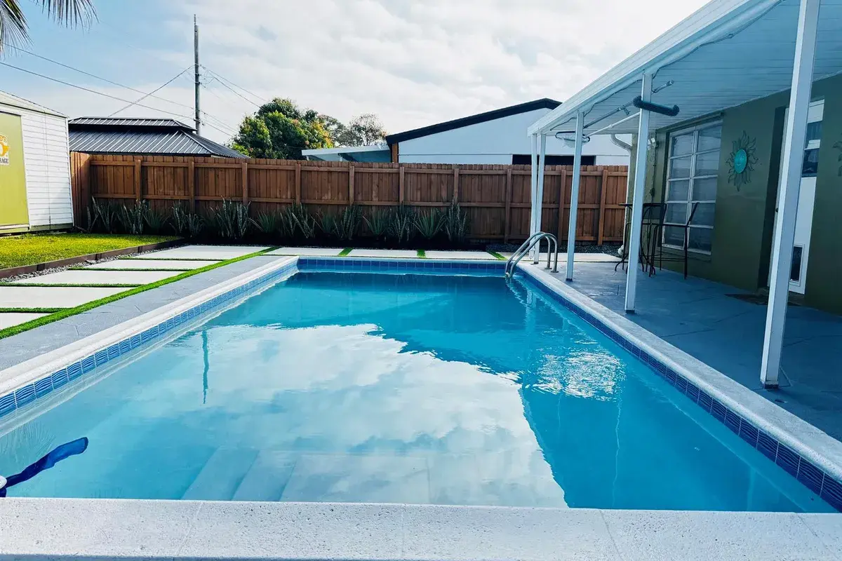7161 Sheridan Street, Hollywood FL 33024