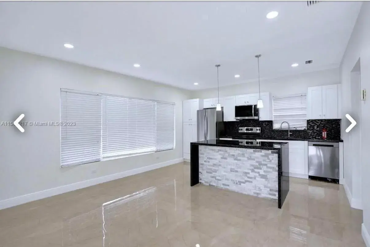 6720 Coolidge Street, Hollywood FL 33024