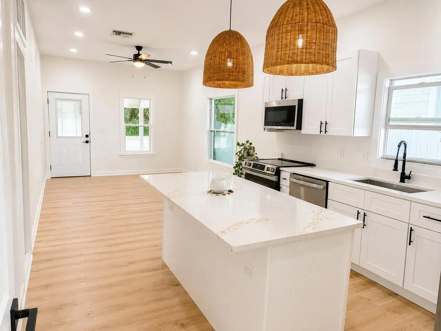 719 Tuscaloosa Street, West Palm Beach FL 33405 photo 4